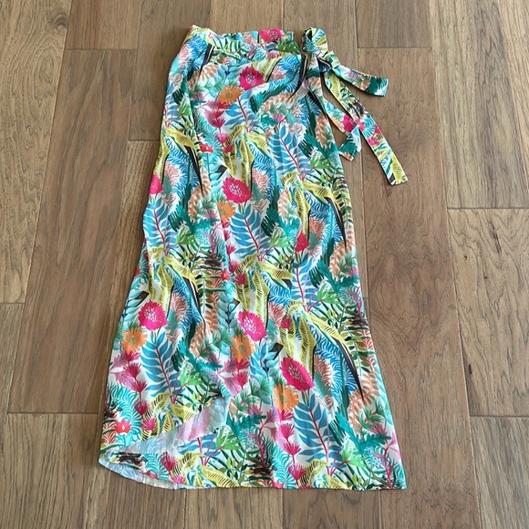 Corpo Bonito Floral Bikini & Sarong Set Small D-Cup - Picture 2 of 6